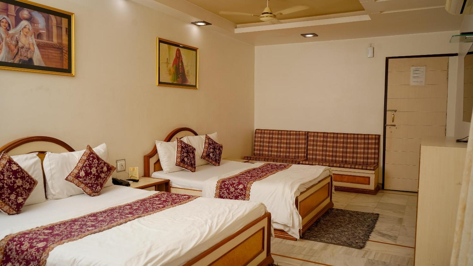 Hotel Ruby Jaipur Eksteriør billede
